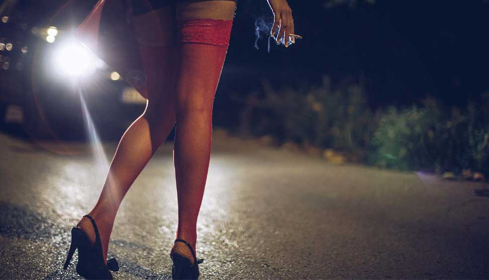 Read more about the article ශ්‍රී ලංකාවේ ලිංගික ශ්‍රමිකයින්ට සමාජ පිළිගැනීමක් සහ නීතිමය ආරක්ෂණයක් අවශ්‍යව තිබේ..