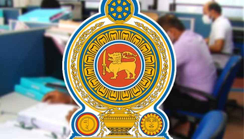 You are currently viewing ‘..ජනාධිපති උපදේශක රාජ්‍ය සේවයේ අතිරික්තයක් තිබුණ කිව්වත් අලුතින් 63750 ක් බඳවාගෙන..’ – අනුර බණ්ඩාර ආරියරත්න