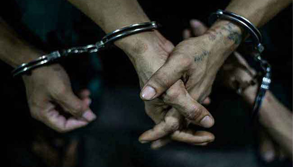 You are currently viewing සංවිධානාත්මක අපරාධකරුවන් සහ ජාවාරම්කරුවන් එකම ගොන්නට දැමීම නීතිය ඉටු කිරීම නොවේ..